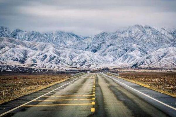 全球十大风景最美公路 中国川藏公路第一，法国阿尔卑斯大道上榜