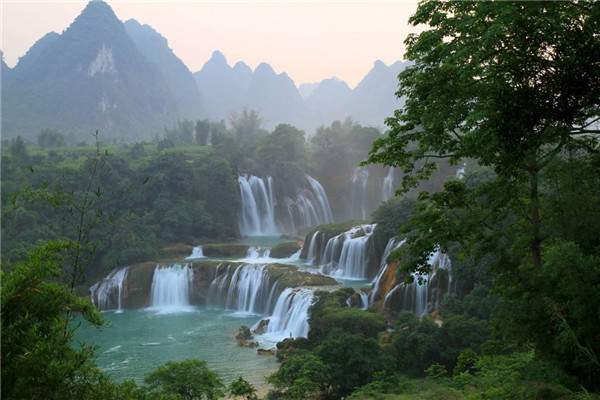 崇左十大风景名胜排名：明仕田园第6，花千骨拍摄地上榜