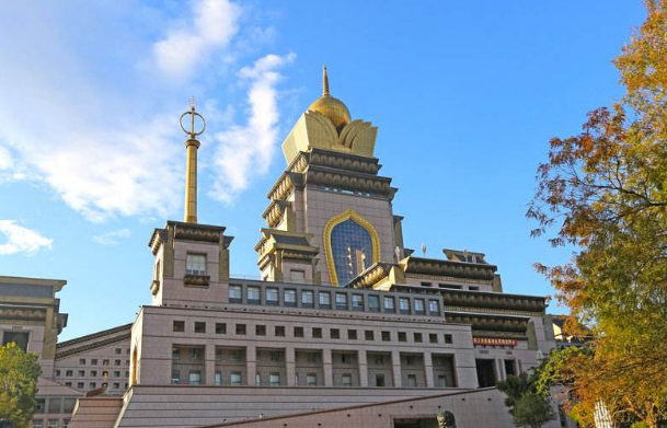 台湾十大著名寺庙：龙山寺上榜，第三历史最长(建于1661)