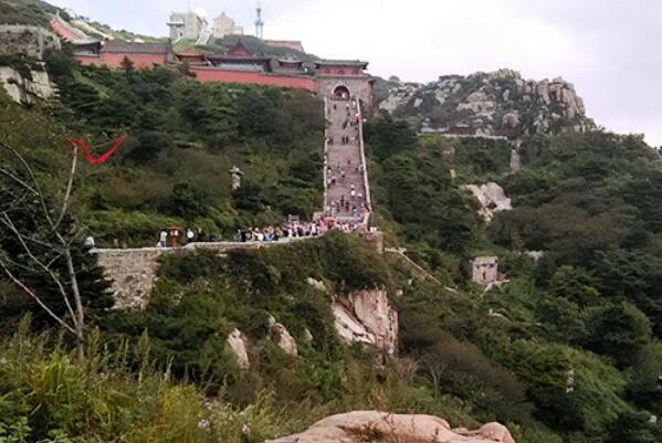 中国最美十大名山，泰山上榜，第五是道教名山