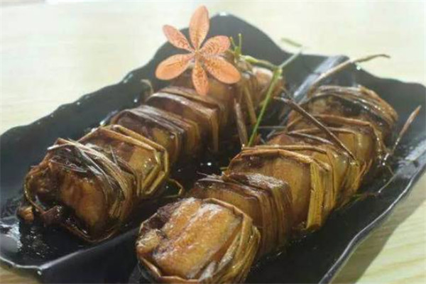 广东十大焖菜排行榜：板栗焖鸡上榜，第一是藤条焖猪肉