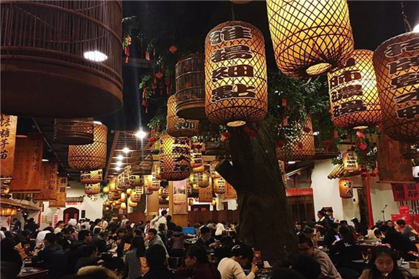 南京小吃街美食街排名榜 狮子桥美食街有名小吃一条街
