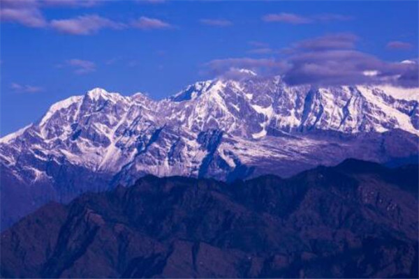 世界十大山峰 珠穆朗玛峰全球最高，第六又称魔鬼峰