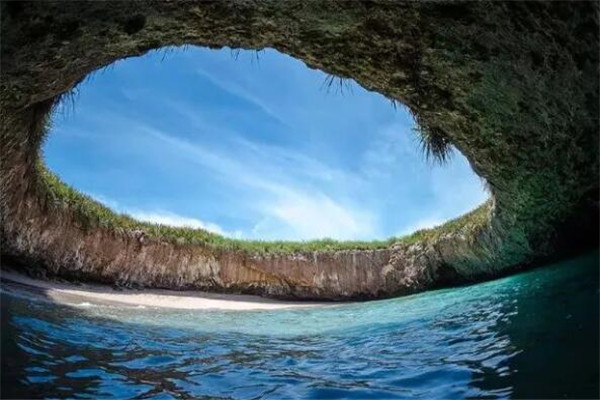 世界最浪漫迷人的十大海滩排行榜 大溪地一定要去