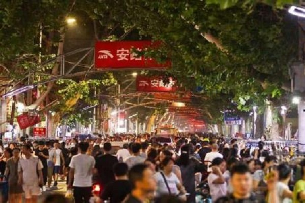 郑州五大小吃街排行榜:德化美食街第3，永安街三宝在第5