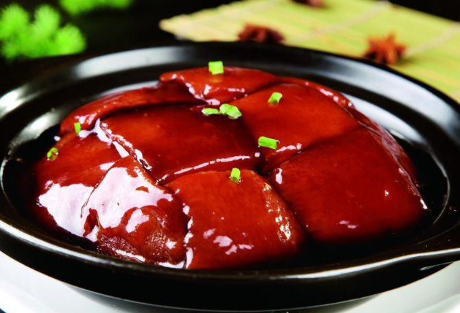 来杭州必吃的美食 西湖醋鱼人气最高，东坡肉必点