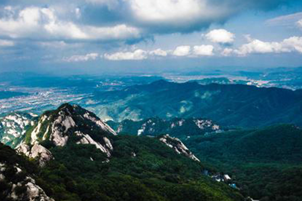 杭州十大爬山好去处排行榜：凤凰山 宝石山 吴山上榜