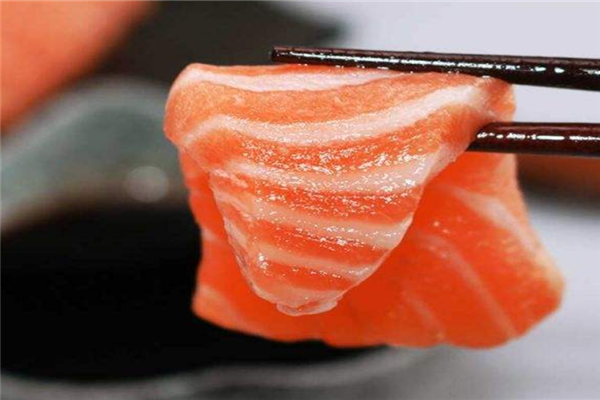 新西兰最不可错过的六大美食 三文鱼刺身与黑边鲍鱼上榜一二