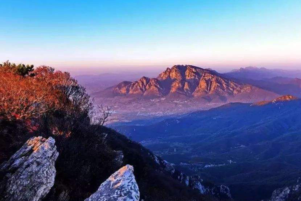 郑州十大爬山好去处排行榜：始祖山/太室山上榜，各个有传说