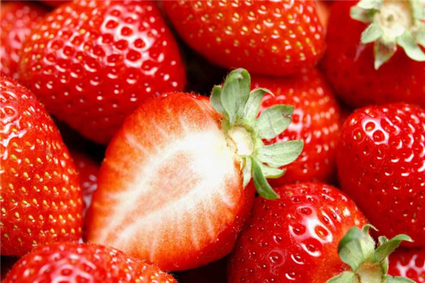 露天草莓10大品种：第八硬度最大，第三被称为日本极品草莓