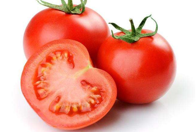 夏季养生必吃十种食物 苦瓜上榜，西红柿人气最高