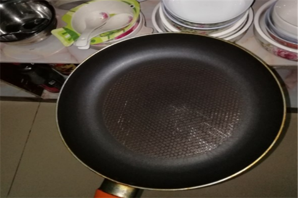十大不粘锅品牌排行榜:炊大皇上榜苏泊尔第一(图6)