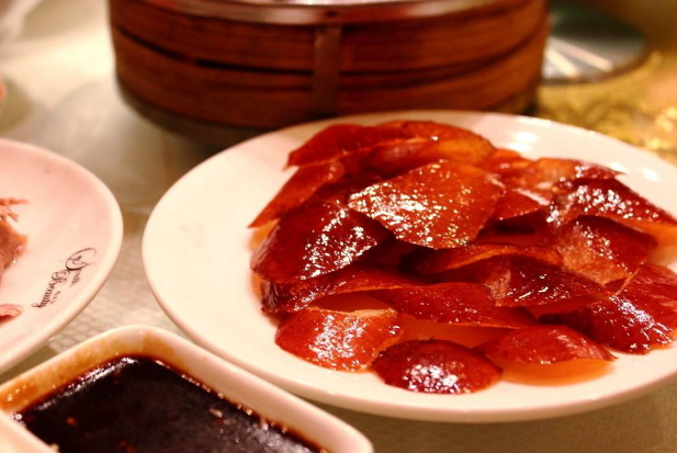 世界最好吃的十大美食 中国仅烤鸭上榜，美国BBQ排第一