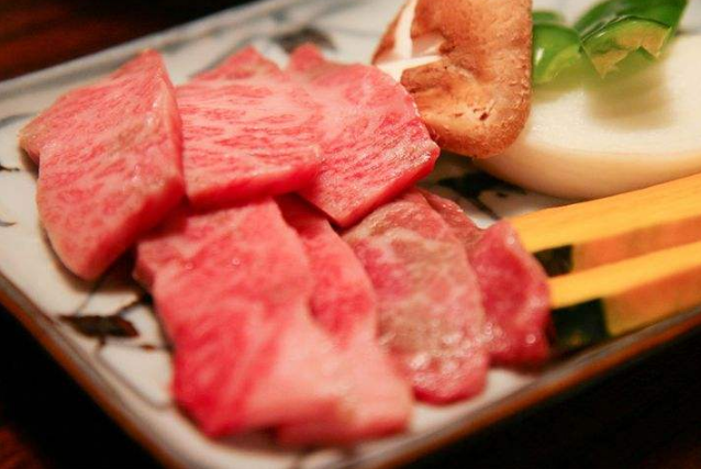 世界十大最贵的食物 神户牛肉位列第一，你吃过几种呢