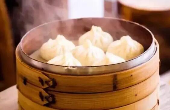 去南京必吃十大美食，夫子庙的盐水鸭没吃过别说去过南京