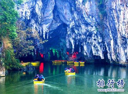 贵州必去的十大旅游景点:黄果树瀑布仅第二