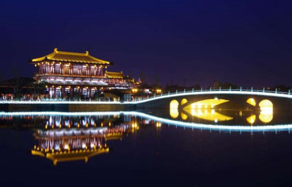 中国八大吃货天堂城市，武汉排名第二(三鲜豆皮/鸭脖)