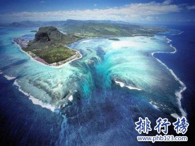 世界十大海岛排名：世界上最美的海岛马尔代夫将会沉没