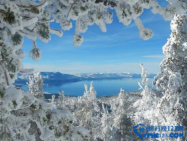 美国加州太浩湖：绝佳滑雪场地