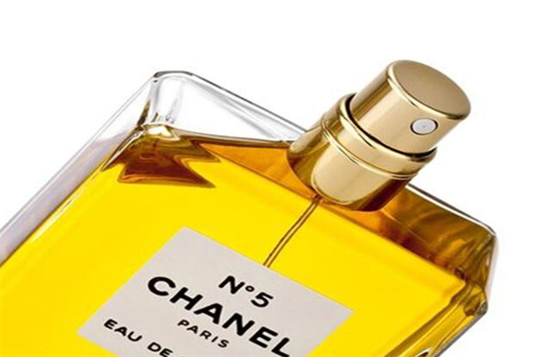 十大香水品牌排行榜前十名：祖玛珑上榜，香奈儿第一
