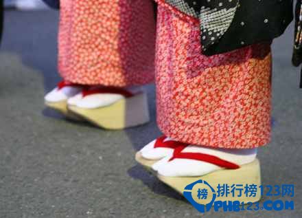 世界怪鞋TOP10：中国三寸金莲鞋拔得头筹
