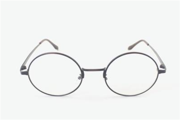 十大眼镜品牌排行榜