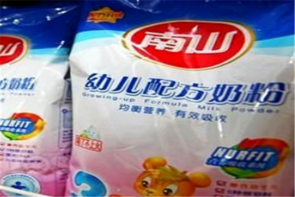 中国排名前十的奶粉品牌：圣元奶粉上榜，南山奶粉第一