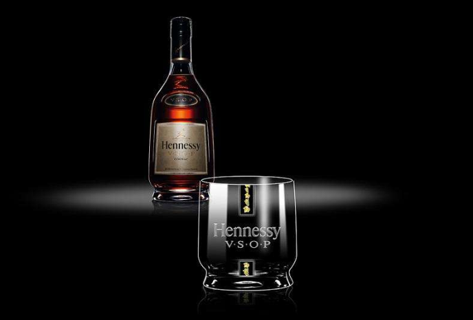 全球十大洋酒品牌排行榜 马爹利位列榜首，尊尼获加排第六