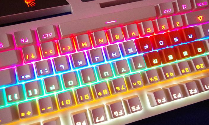 机械键盘十大名牌，2018网友们喜爱的游戏键盘性价比高