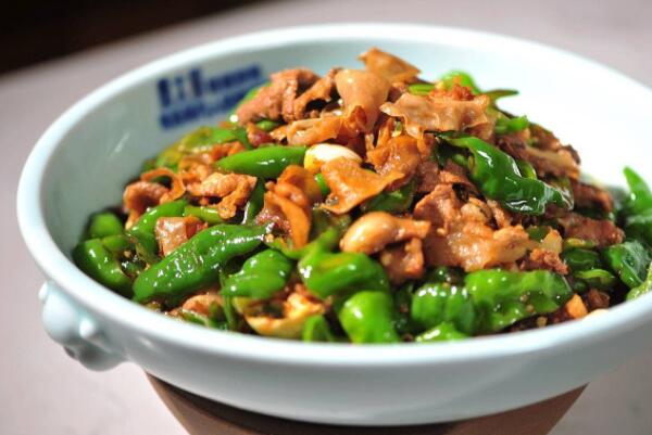湘菜十大名菜，祖庵鱼翅上榜，第一具有鲜辣适口的口味特点
