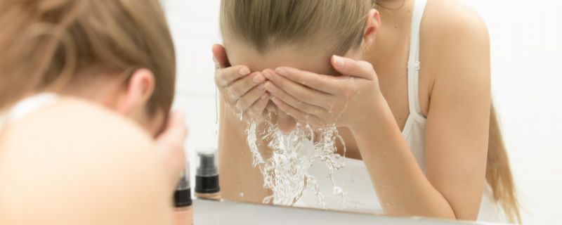 怎么用除螨皂洗脸 除螨皂的使用方法