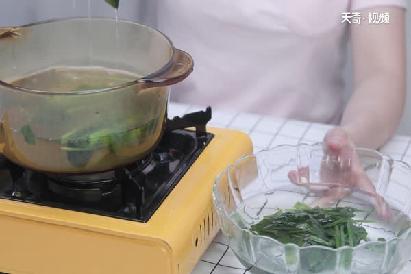 低脂凉拌菠菜的做法 低脂凉拌菠菜怎么做