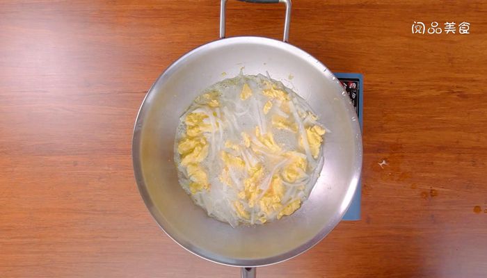萝卜丝煎蛋汤的做法   萝卜丝煎蛋汤怎么做