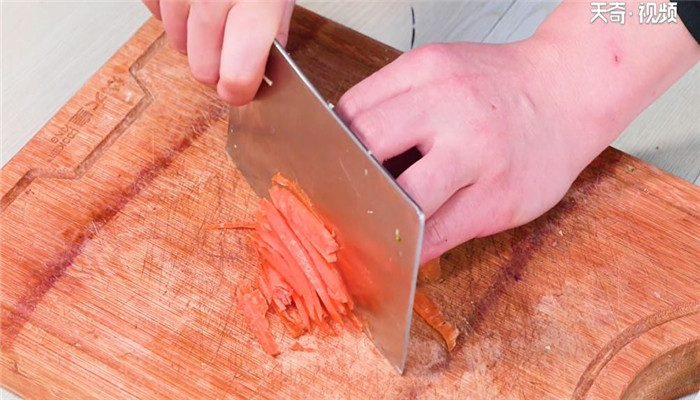 炒胡萝卜怎么做 炒胡萝卜的做法