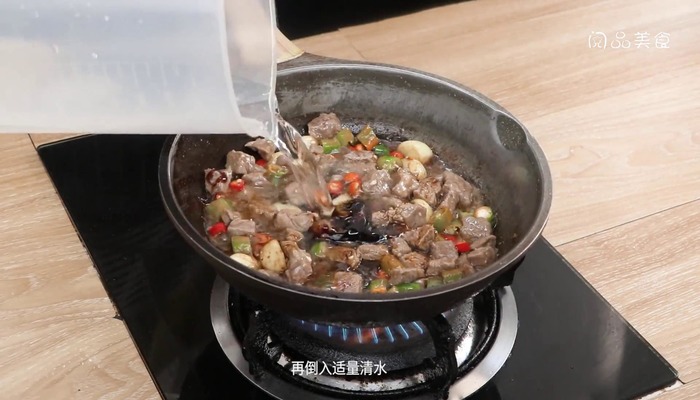 尖椒大蒜牛肉粒的做法 尖椒大蒜牛肉粒怎么做好吃