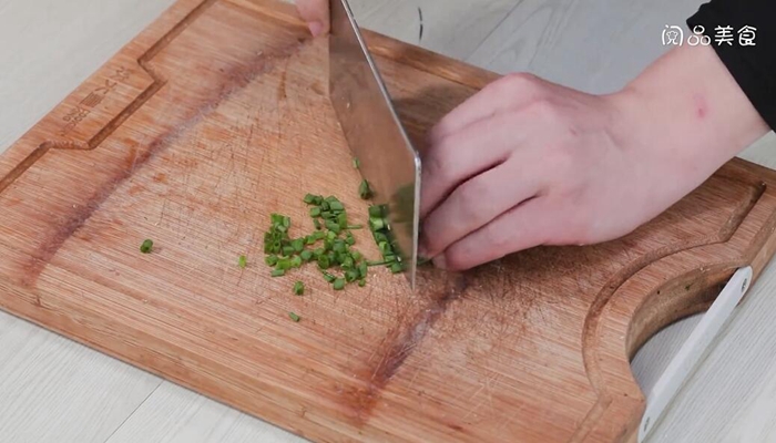 土豆炖五花肉鸡蛋的做法 土豆炖五花肉鸡蛋怎么做