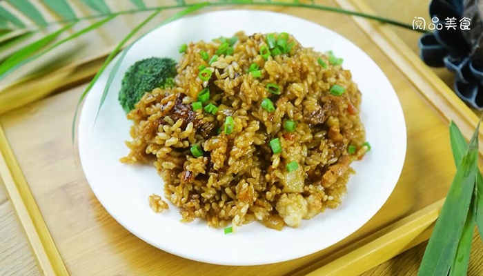 土豆肉丁焖饭的做法 土豆肉丁焖饭怎么做