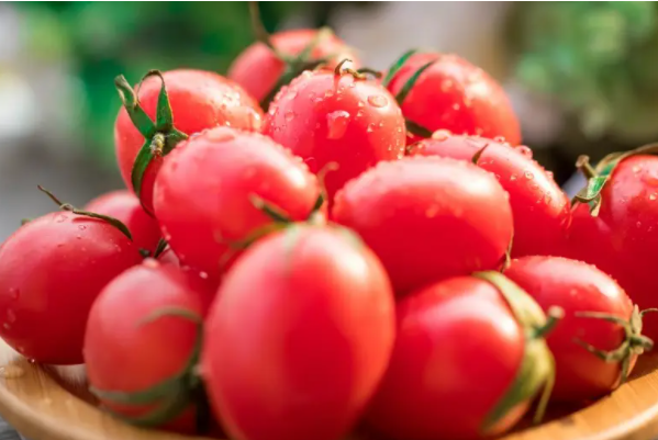 七种碱性水果降尿酸，水果之王排第四，第一是小番茄