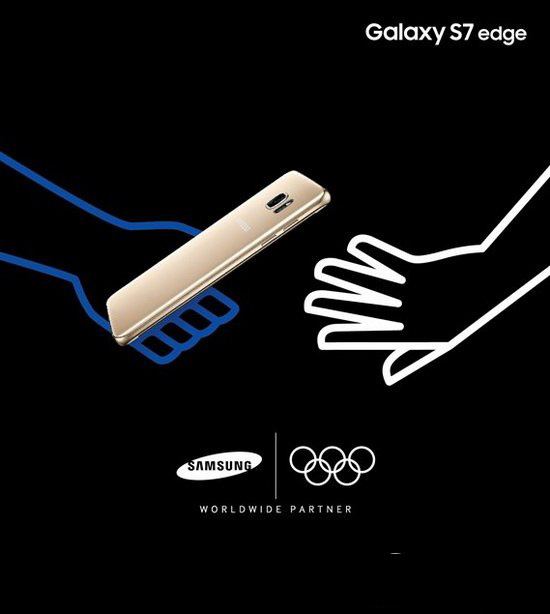 S7 Edge奥运版开箱视频截图 包装内含说明书和配件