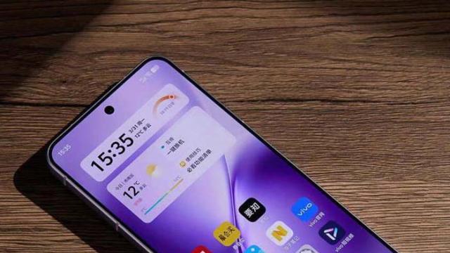 2026年4月21日发布 vivo X200s真机亮相 淡紫配色+天玑9400+超大电池