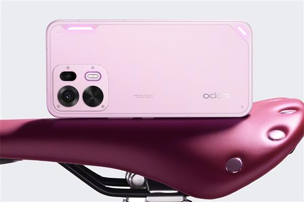 OPPO K15 Pro游戏通知联动灯光演示图